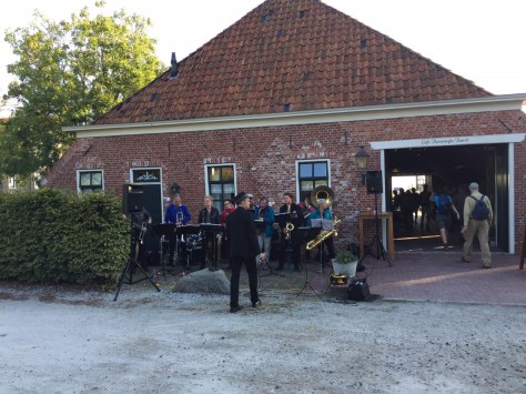 8-ochtend-garnwerd-muziek